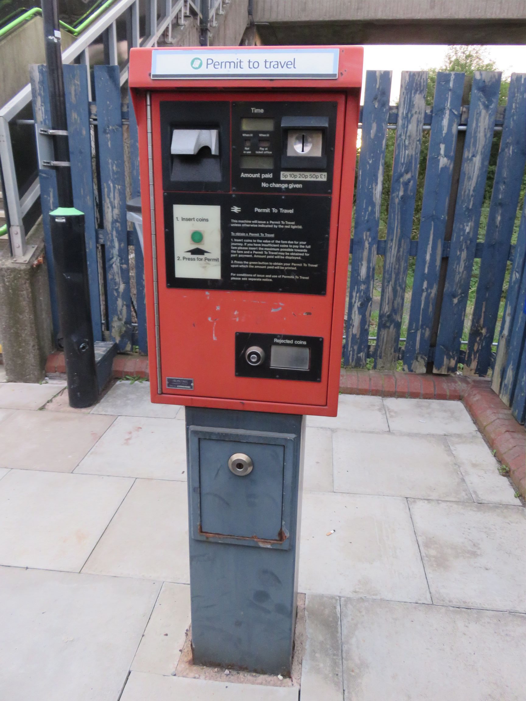 PERTIS machine at Bescot Stadium railway station.