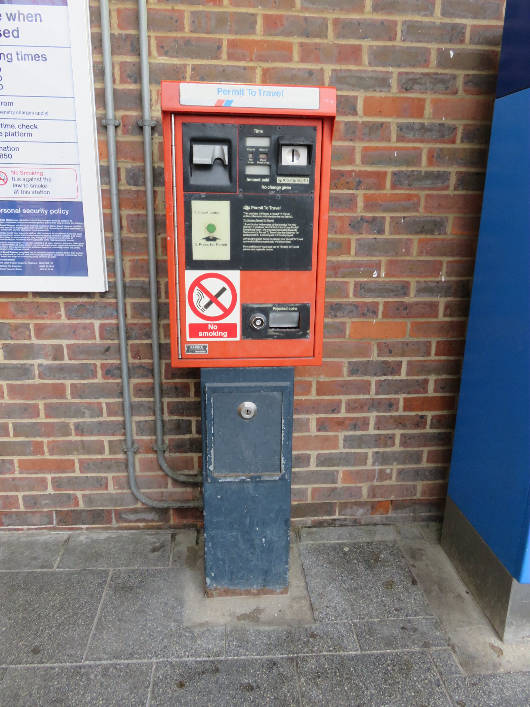 PERTIS machine at Didcot Parkway railway station.