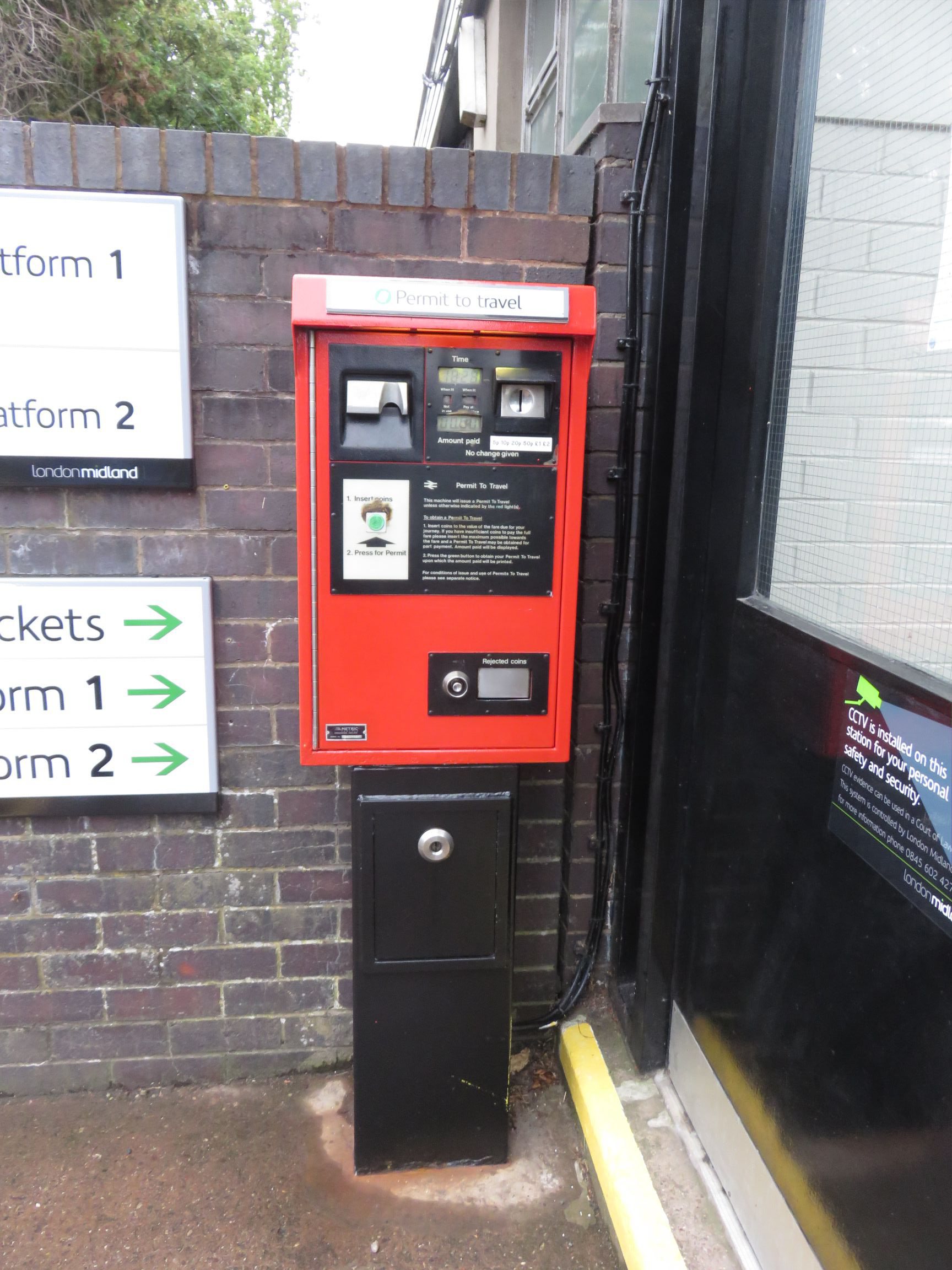 PERTIS machine at Hampton-in-Adren railway station.