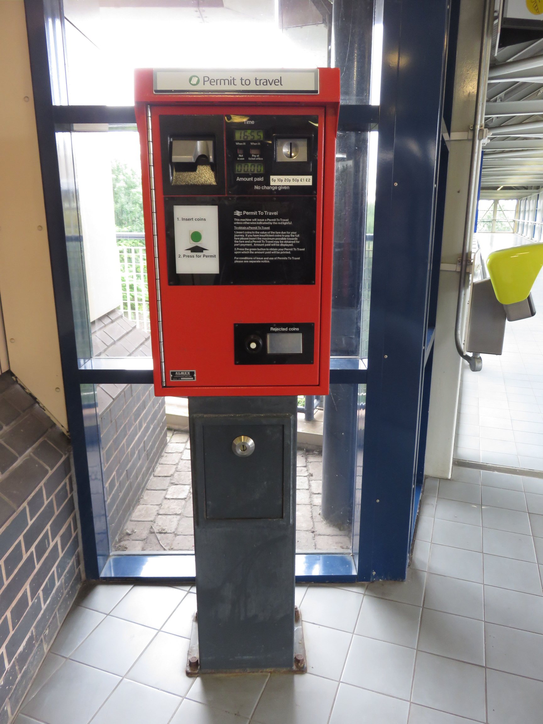 PERTIS machine at Jewelry Quarter railway station.