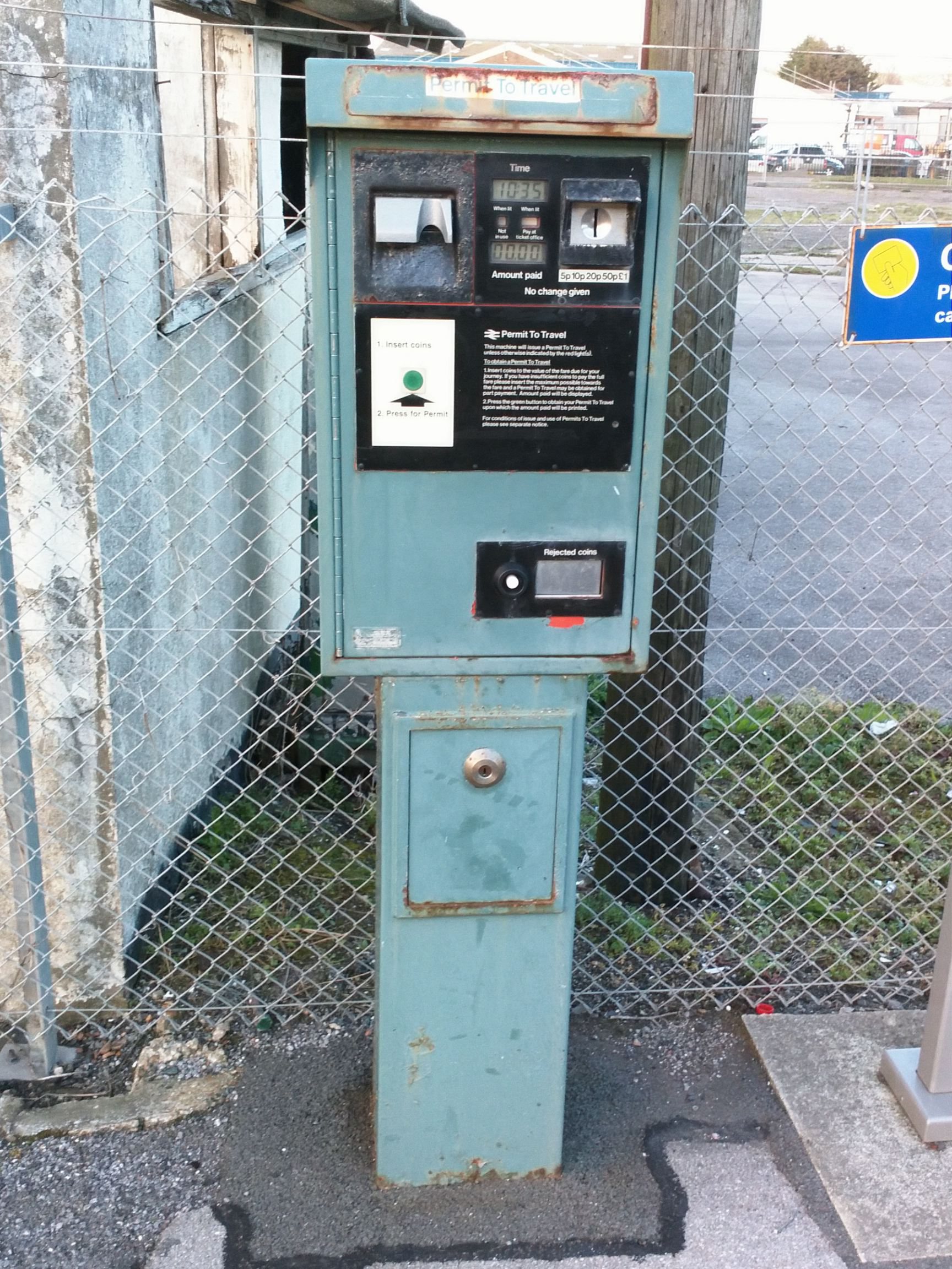 PERTIS machine at Newhaven Harbour railway station.