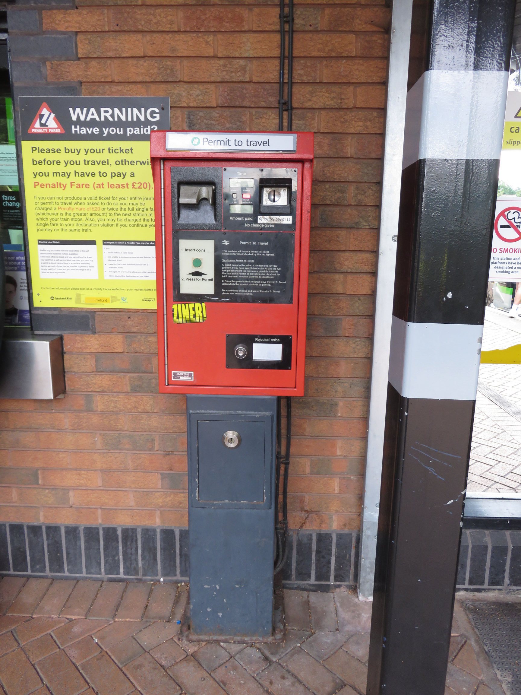 PERTIS machine at Stourbridge Town railway station.