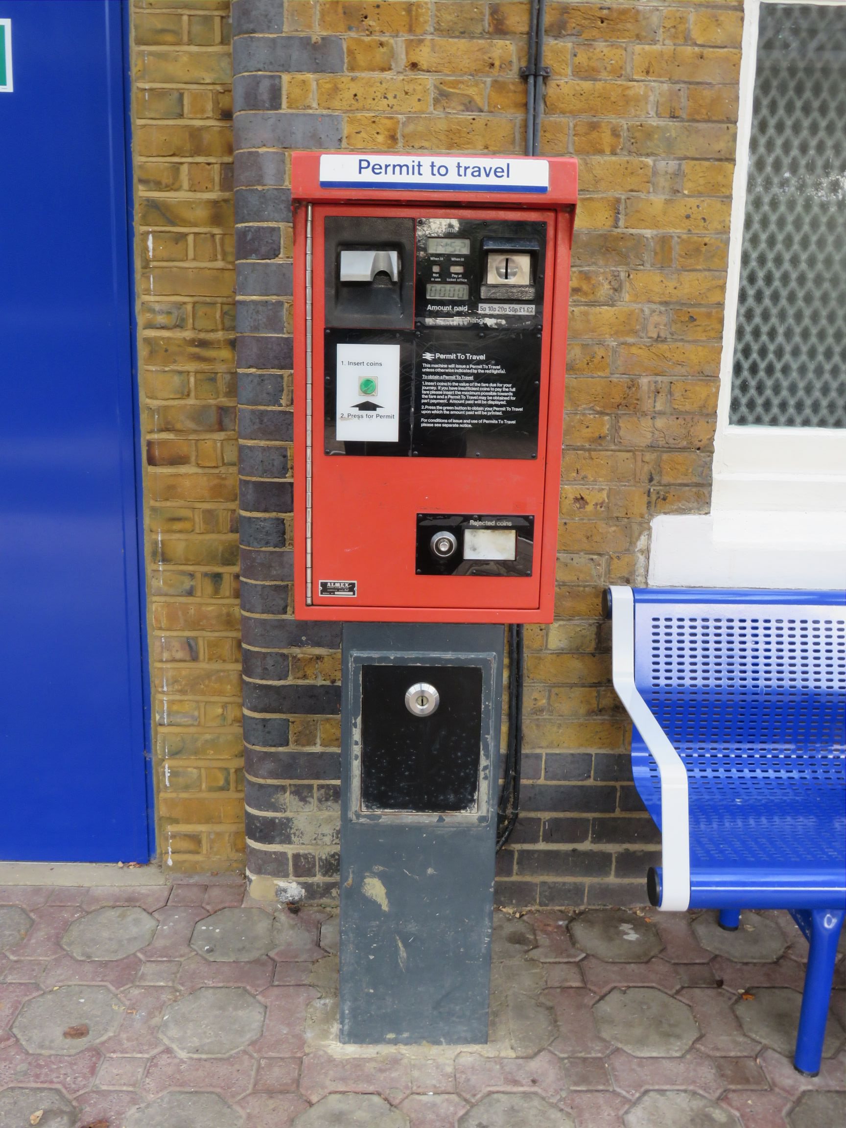 PERTIS machine at Stoke Mandeville railway station.