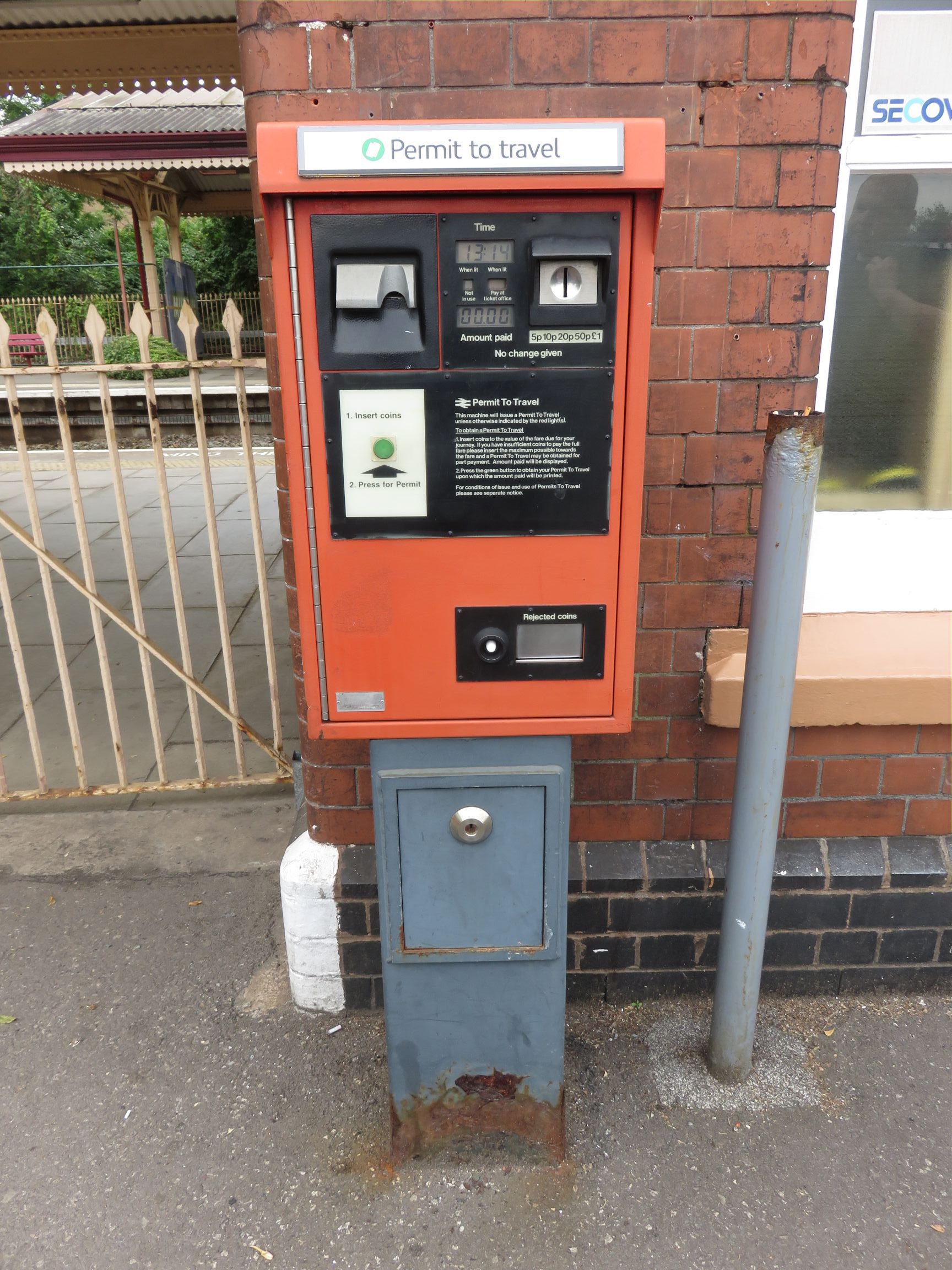 PERTIS machine at Shirley railway station.