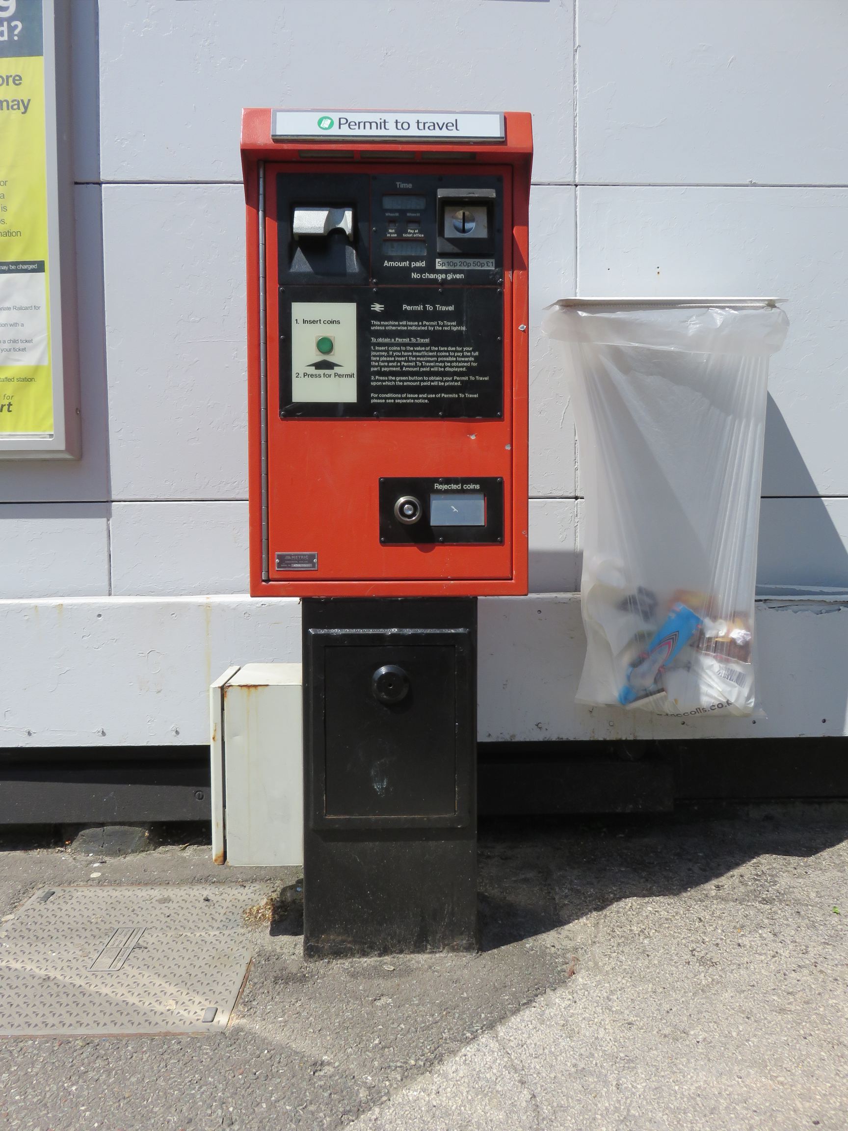 PERTIS machine at Winsofrd railway station.